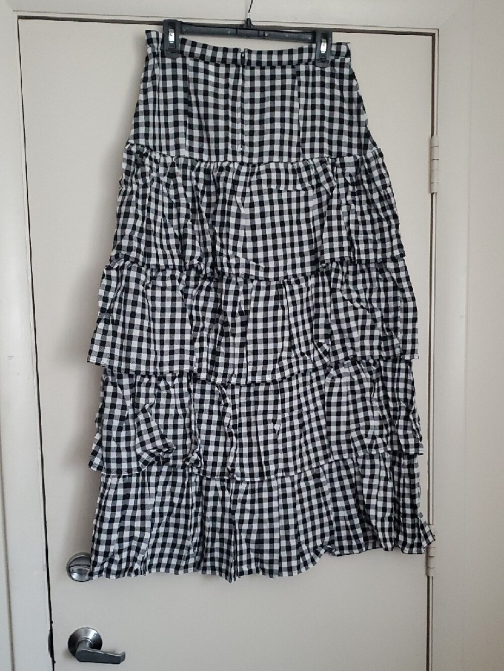 Hot Topic Black and White Gingham Lace-Up Tiered A-Line Skirt - Picture 10 of 15